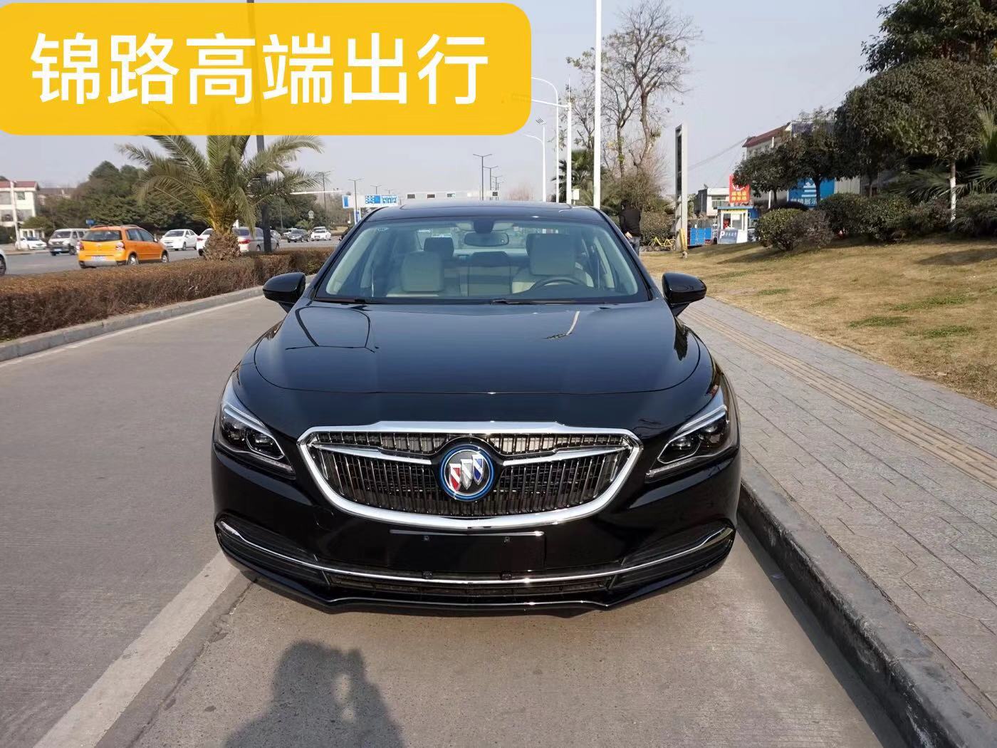 锦路出行-5座沪牌豪华别克君越轿车
